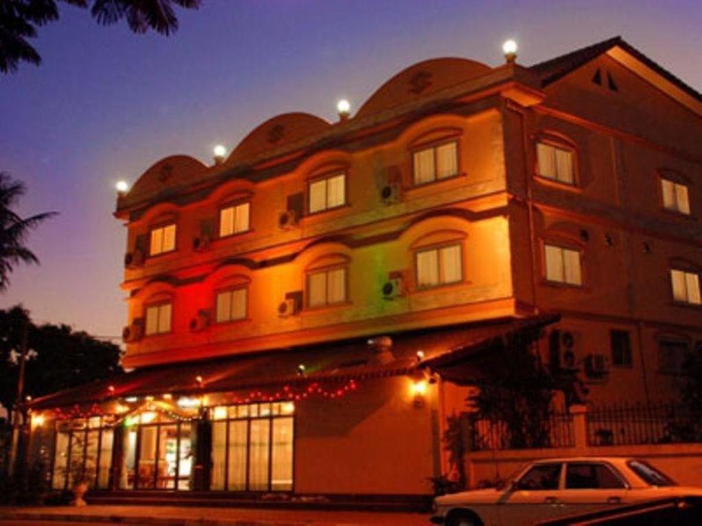 Mekong Sunshine Hotel Vientiane Esterno foto