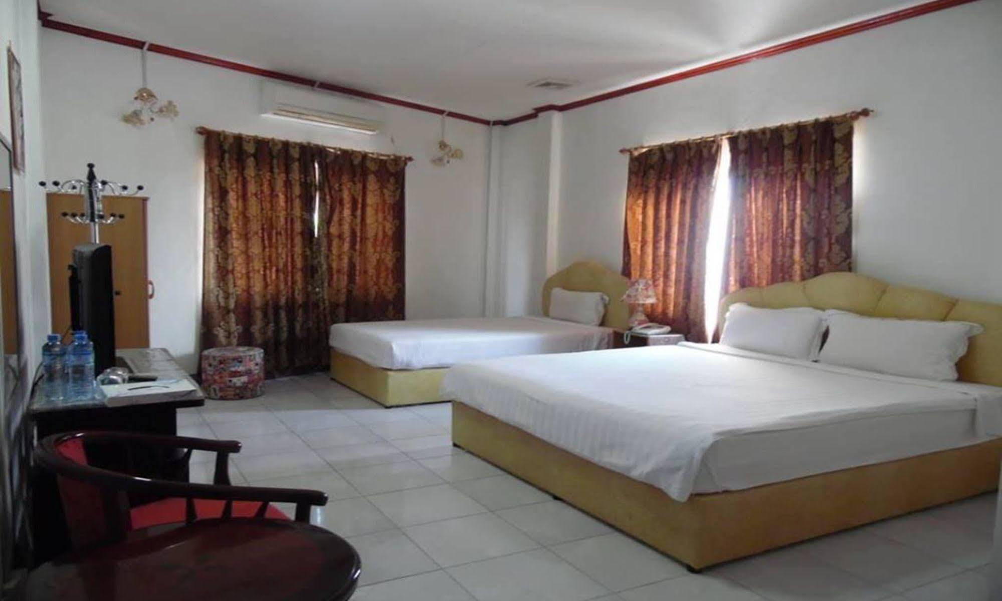 Mekong Sunshine Hotel Vientiane Esterno foto