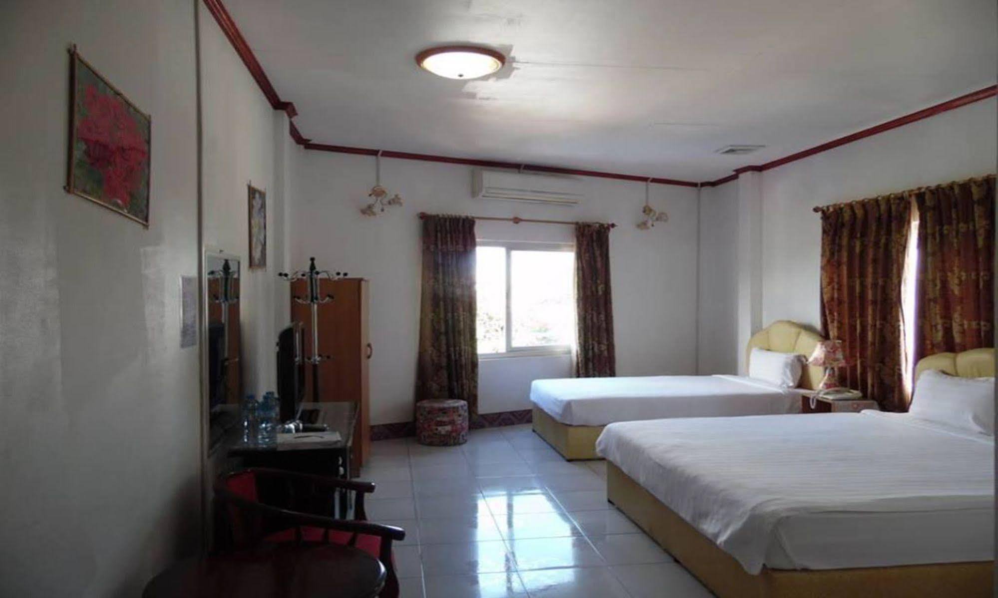 Mekong Sunshine Hotel Vientiane Esterno foto