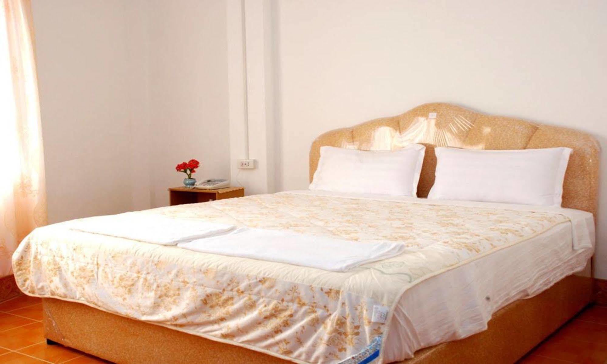 Mekong Sunshine Hotel Vientiane Esterno foto