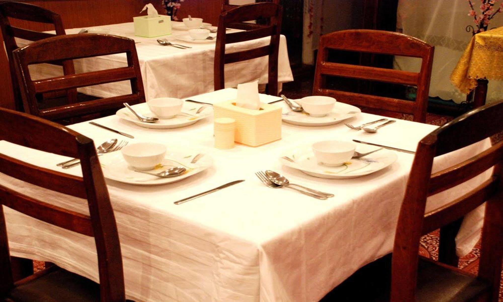 Mekong Sunshine Hotel Vientiane Esterno foto